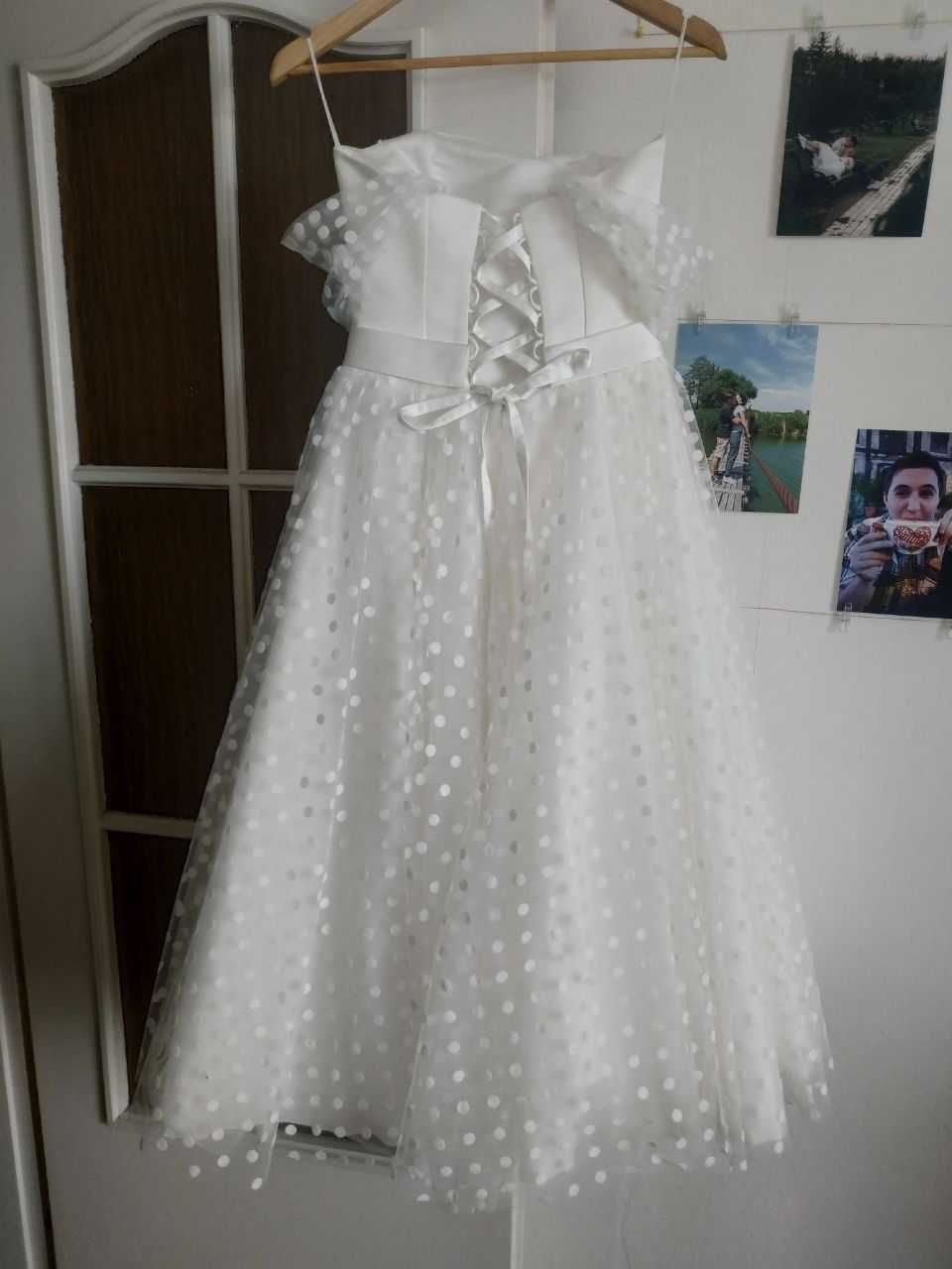 Весільна сукня у стилі 50-х