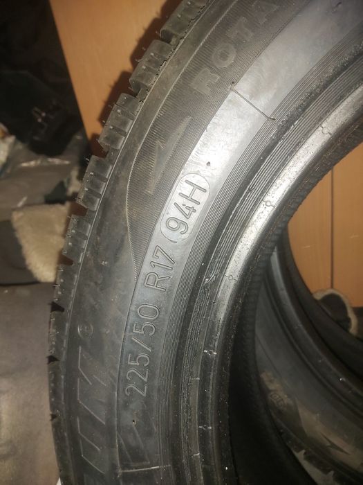 Opony wielosezonowe 225/50 R17 Biznikowane Nowe..2 sztuki..i