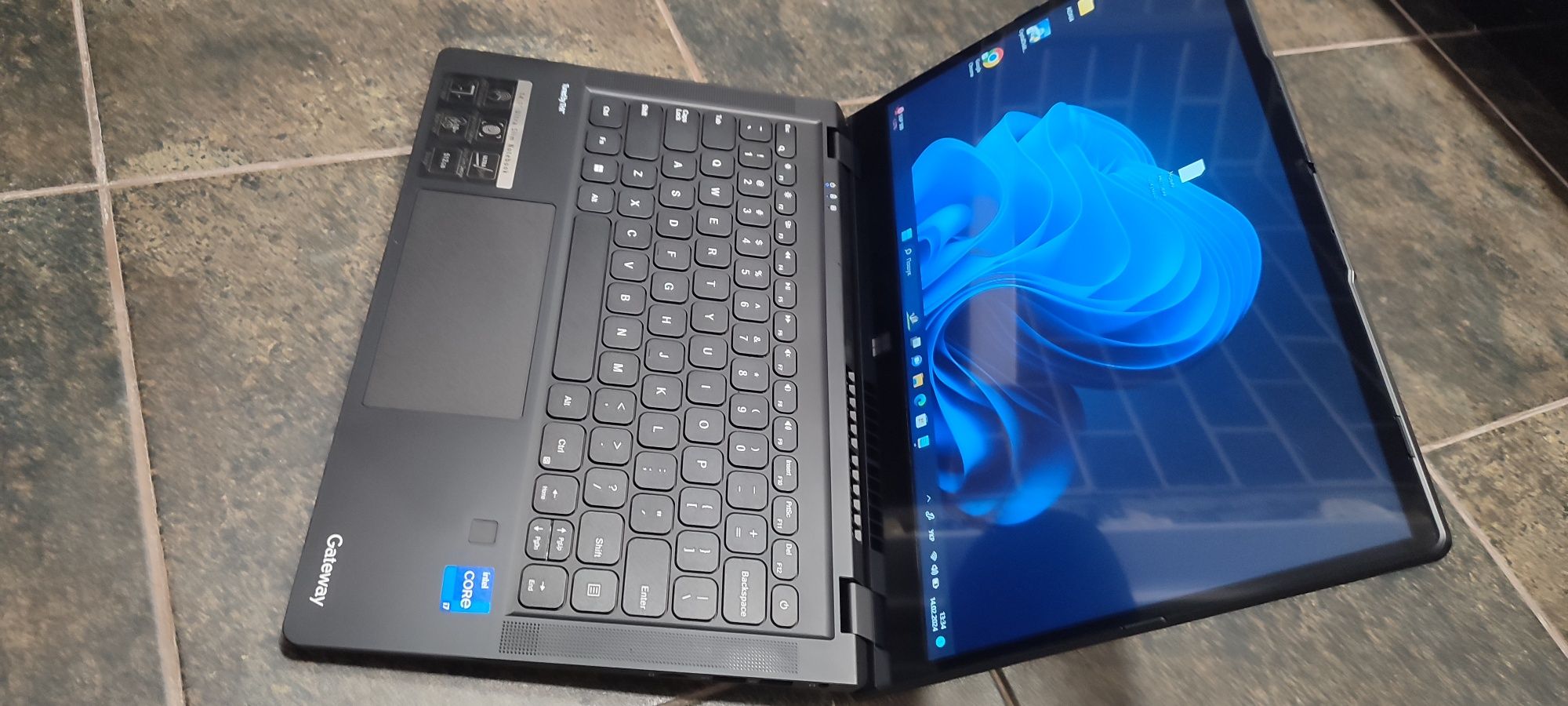 Сенсорний Touchscreen/12gen i7 1255u Acer Gateway GWTC714