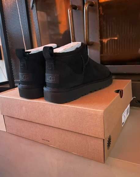 Zupełnie nowe ciepłe buty UGG (damskie) EU37