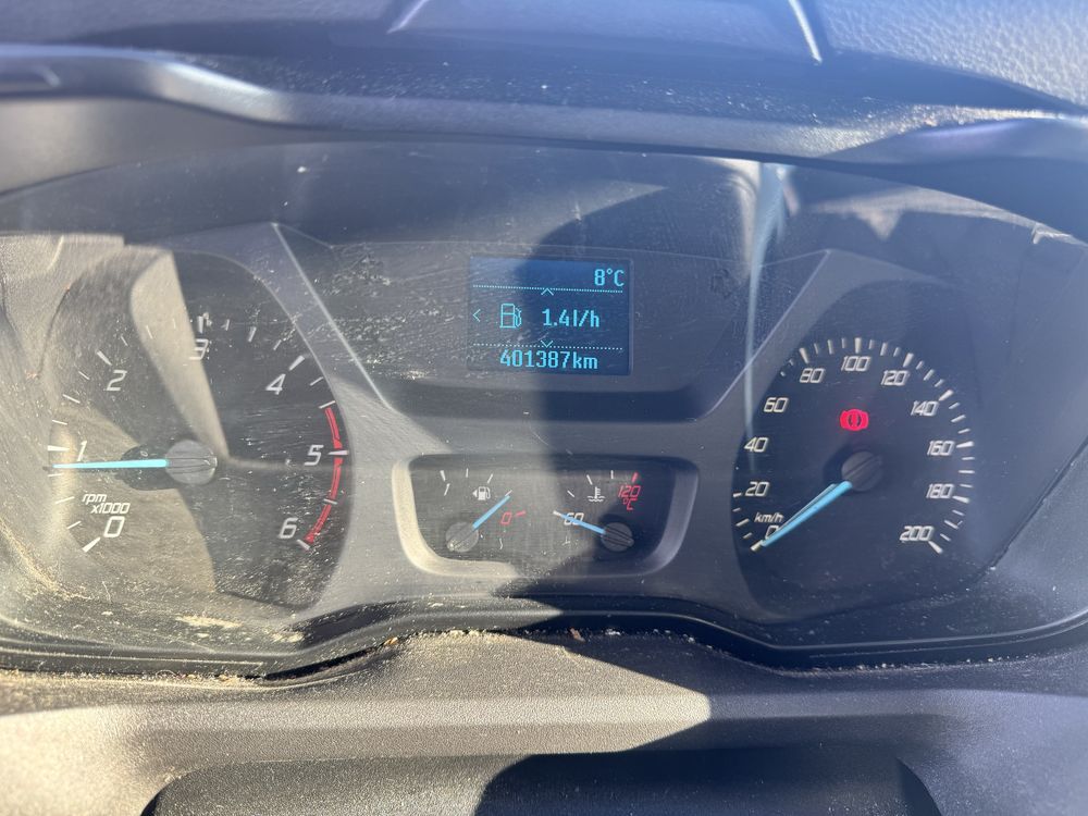 Ford transit 2015 rok led