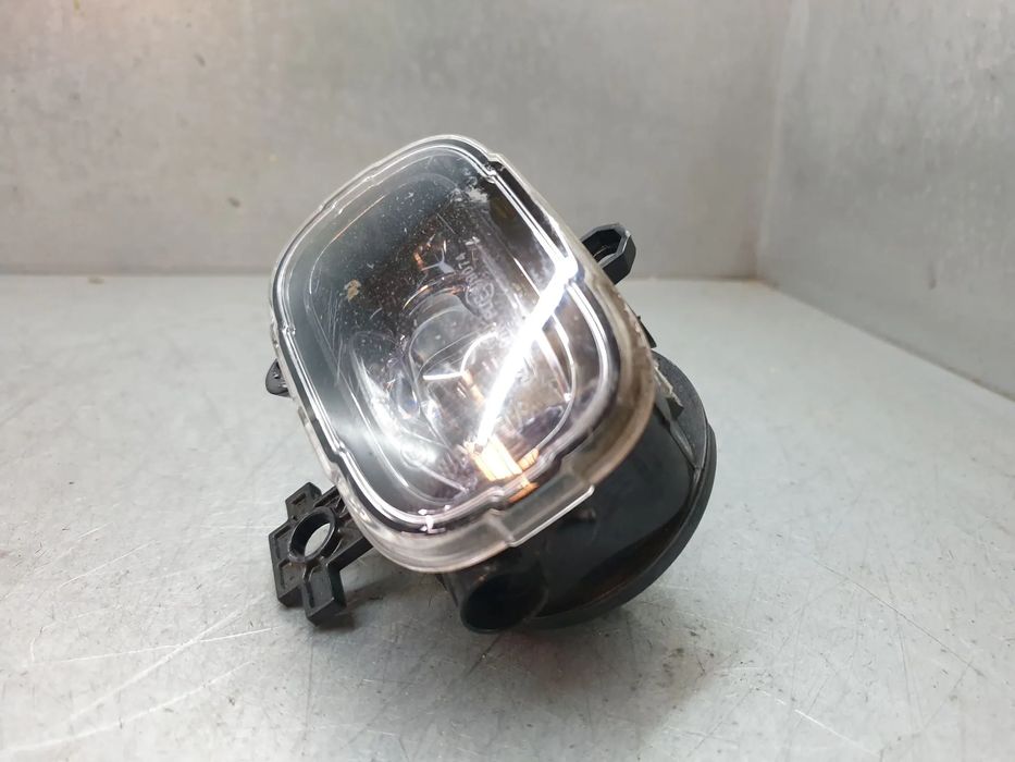 Farol nevoeiro frente esquerdo RENAULT Megane IV (B9A/M_)