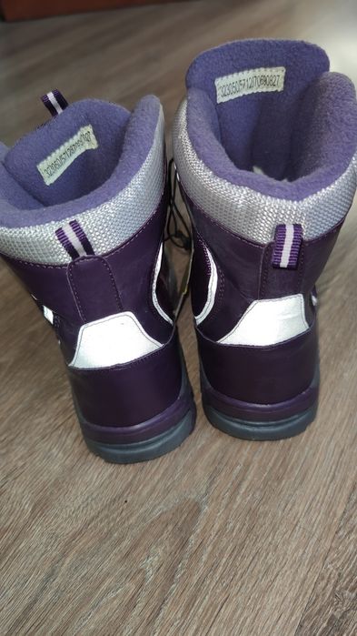 Взуття, дутіки,черевики. Нові