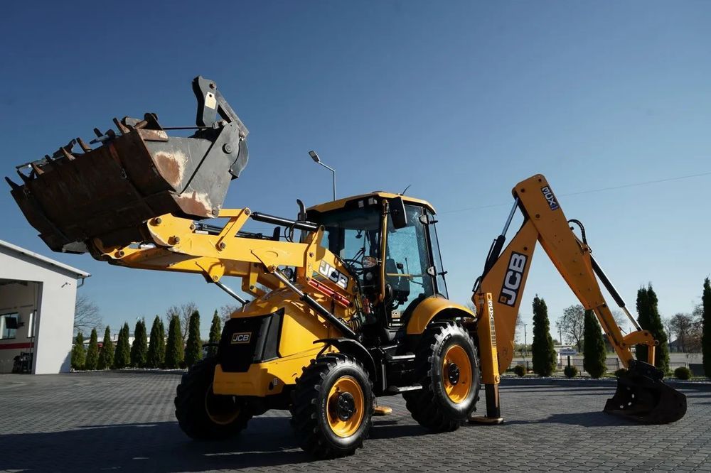 JCB 3CX PLUS / JOYSTICK / KLIMATYZACJA / SZYBKOZŁĄCZE / KOMPLET ŁYŻEK / JAK NOW / SALON POLSKA /