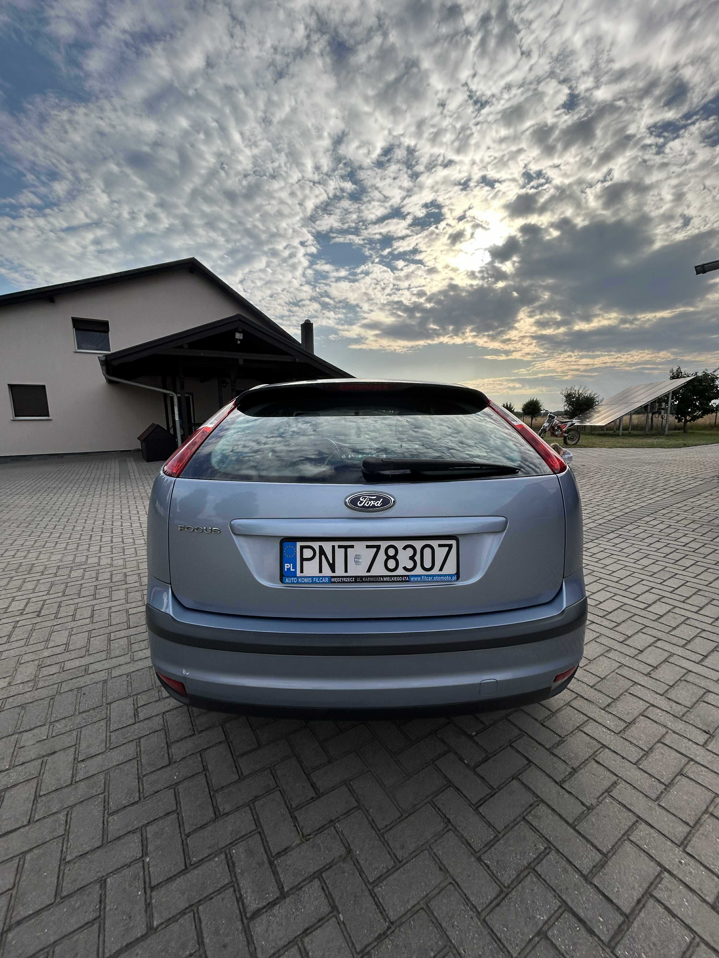 Ford Focus MK2 1.8 benzyna