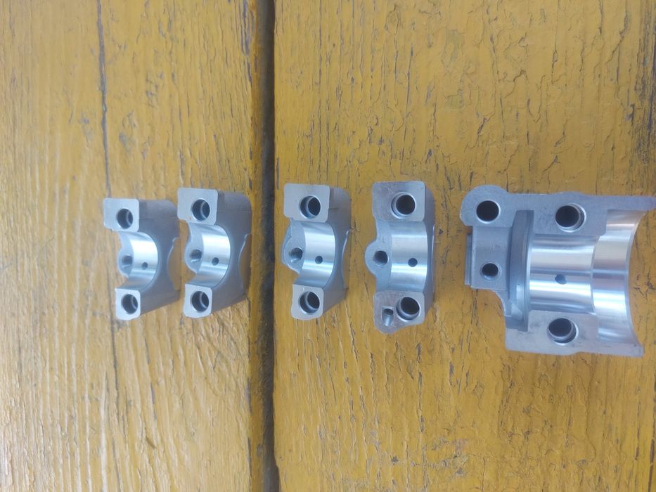 Бугель ГБЦ бугеля распредвала 4D56 pajero розборка шрот запчасти 2.5