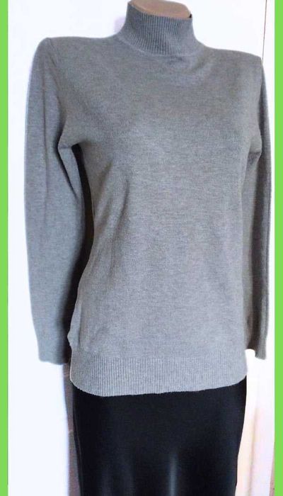 Жіночий сірий светр гольф кашемір р. М