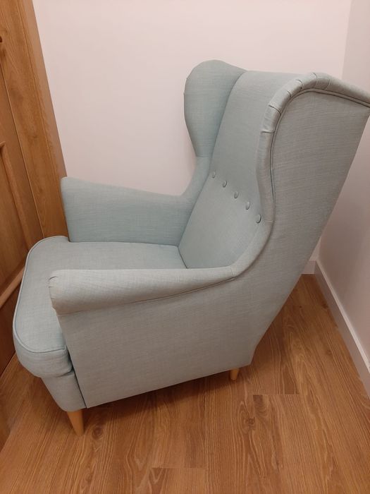 Fotel uszak IKEA STRANDMON – miętowo-zielony
