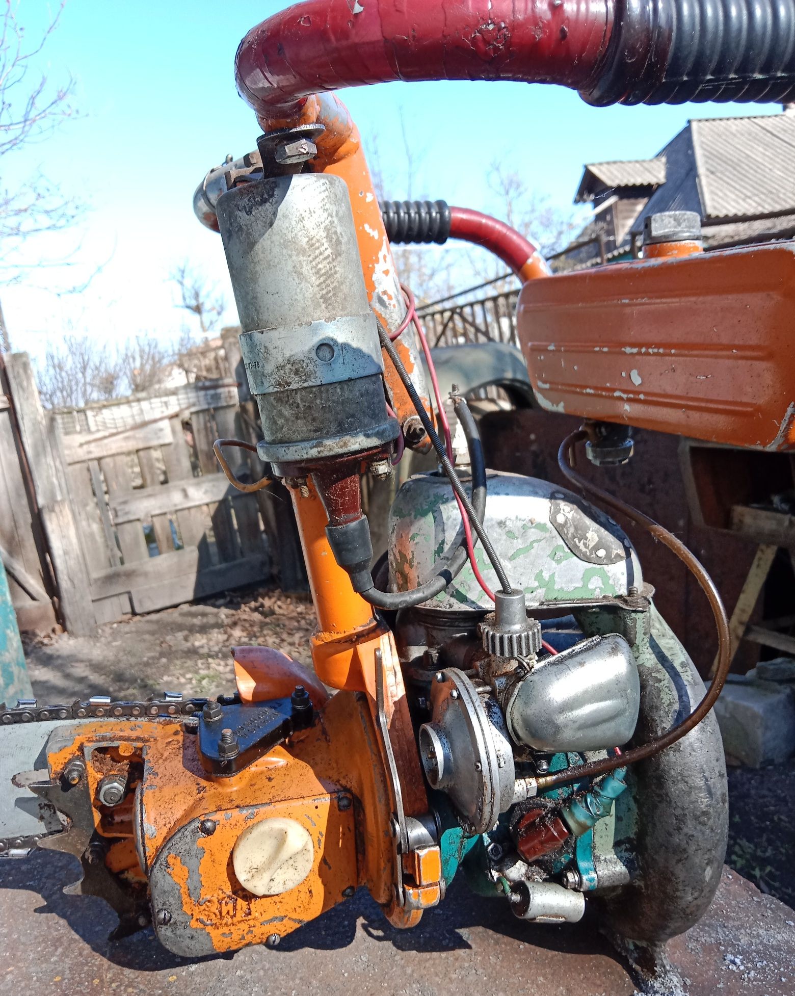 Бензопила Дружба 4 в робочому стані