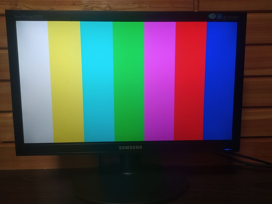 Монітор Samsung E1920