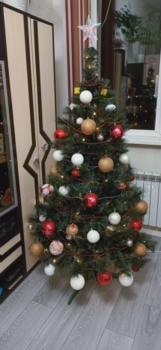 Продам б/у штучну ялинку