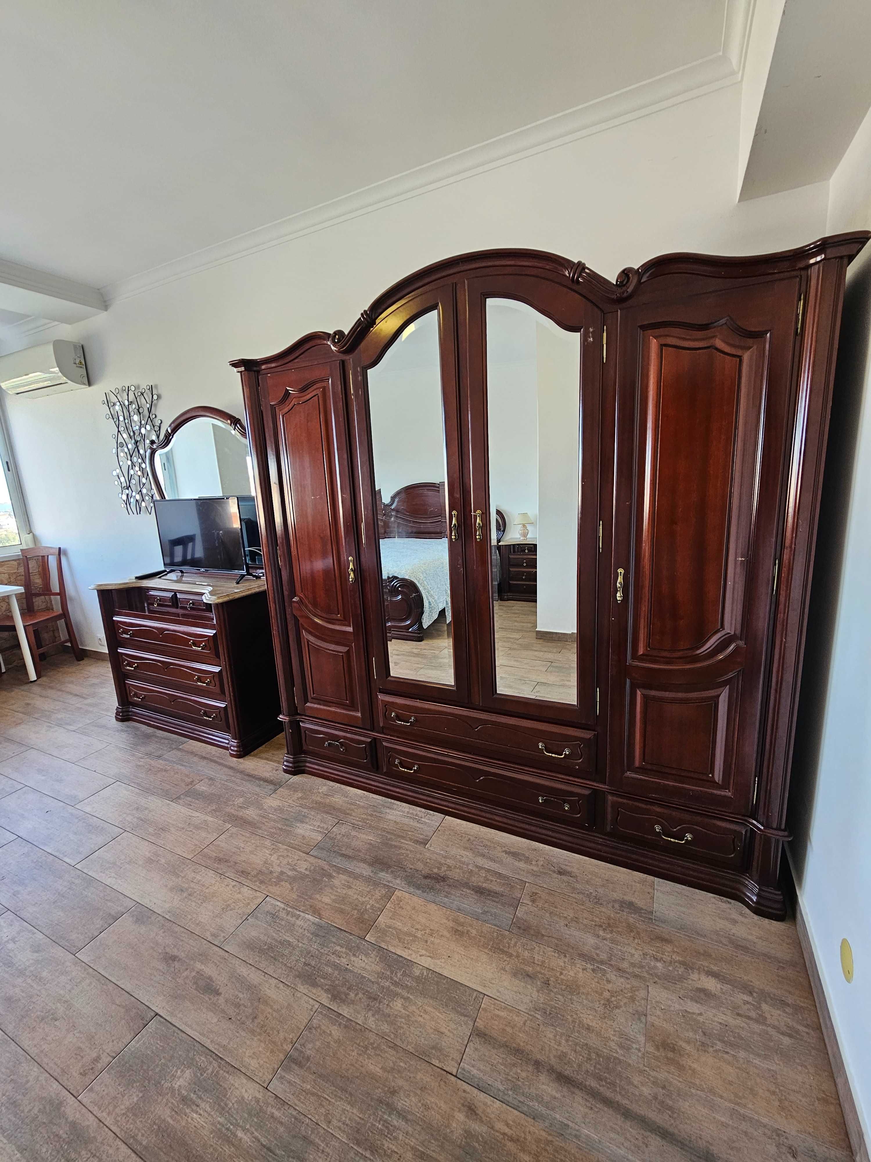 Excelente quarto casal - Centro de Almada