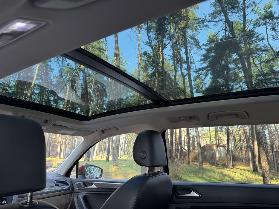 Продам Volkswagen Tiguan SEL Premium