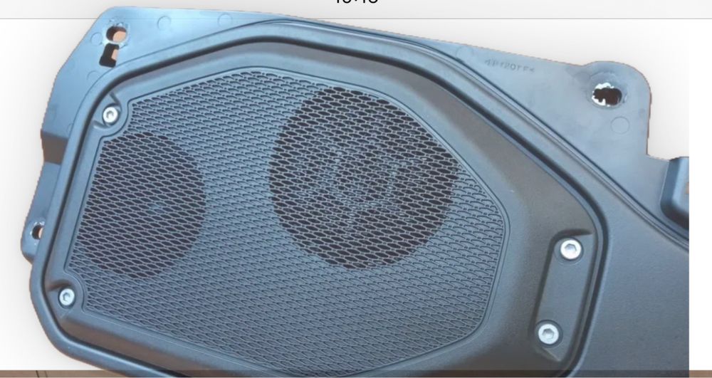 Głośnik subwoofer Jeep wrangler JL