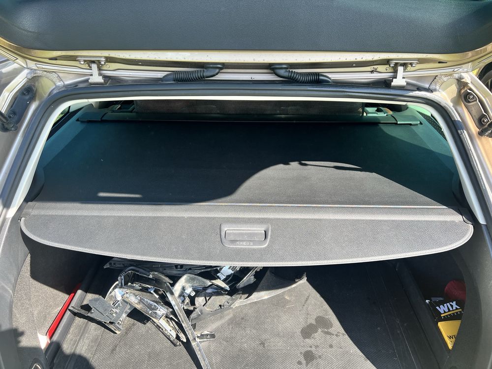 Vw Passat B8 kombi roleta i siatka idelany stan