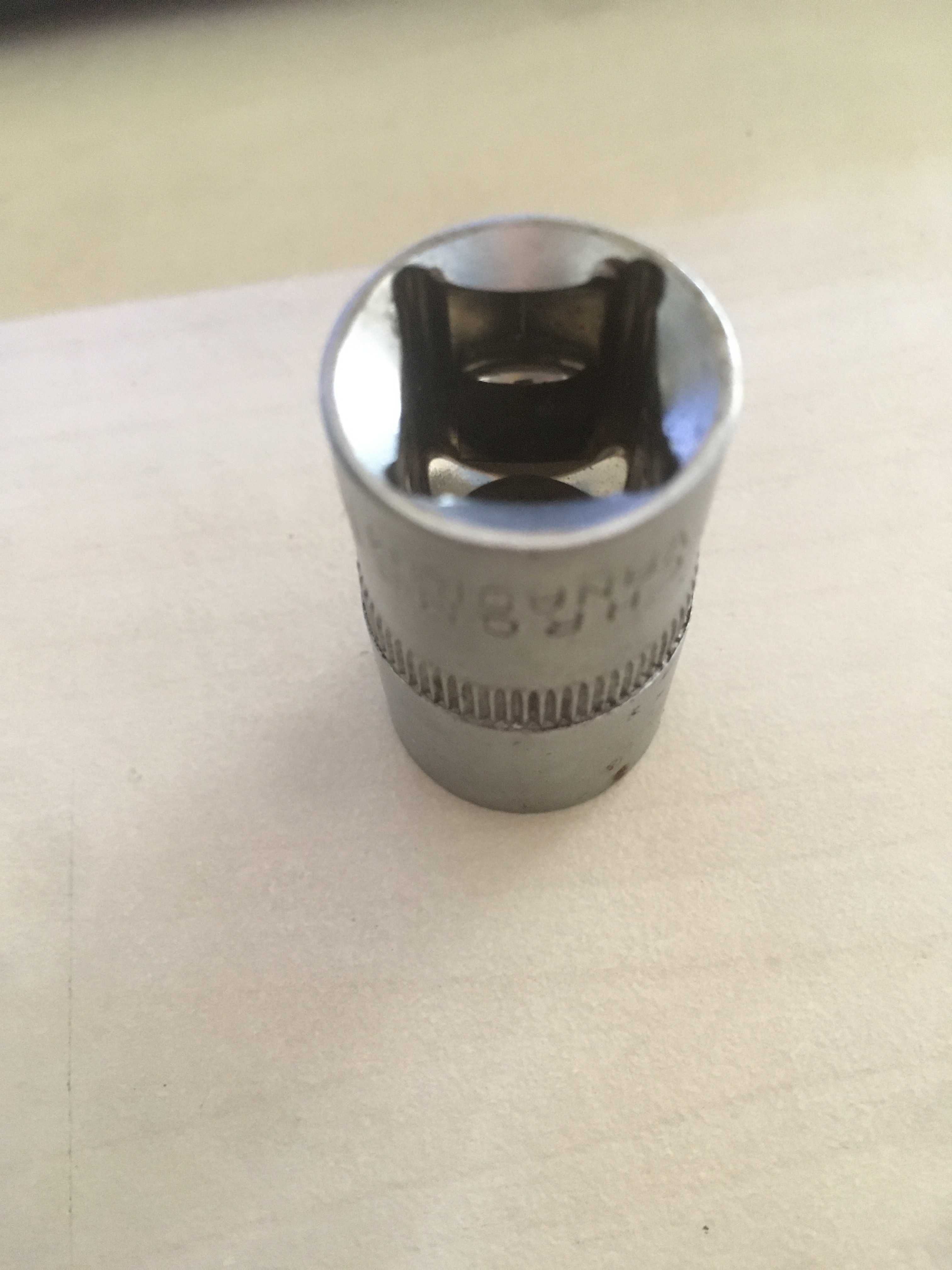 Klucz nasadowy nasada nasadka 16mm 1/2"