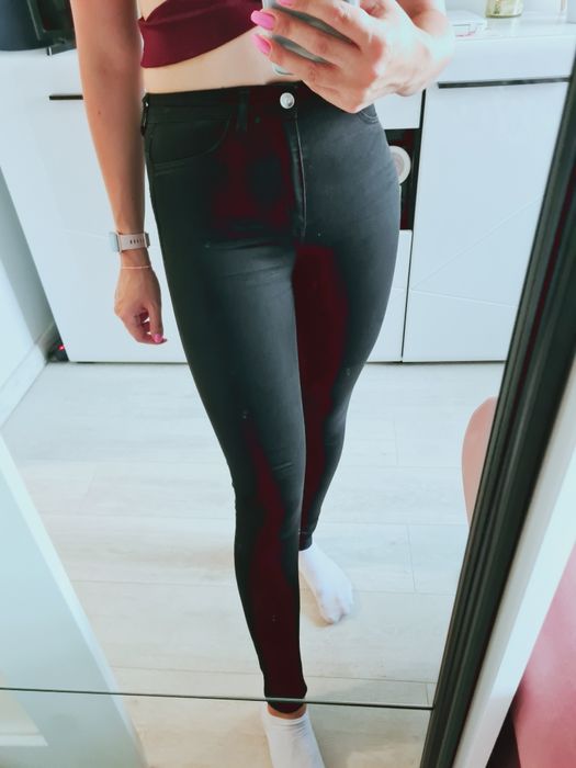 M H&M czarne rurki jeansy wysoki stan elastyczne wąskie