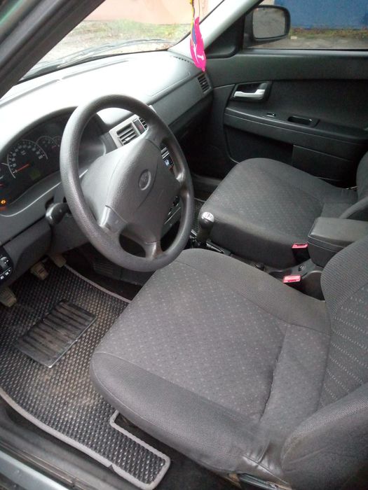 Lada 2171 в гарному стані