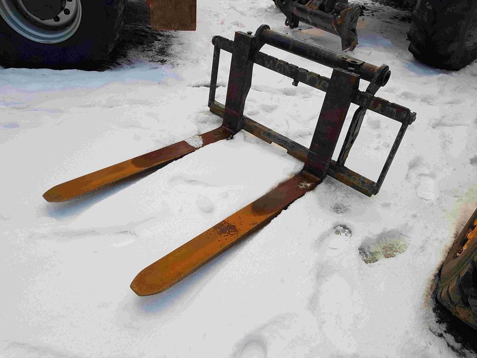 Wynajem Ładowarka teleskopowa obrotowa Manitou MRT 2150 bez operatora