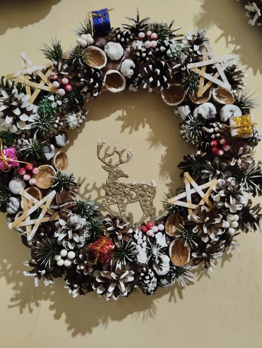 Щорічні віночки ручної роботи