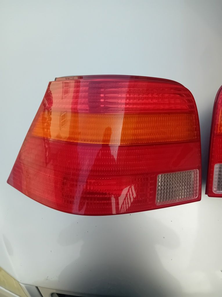 Farois traseiros vw golf 4, valeo
