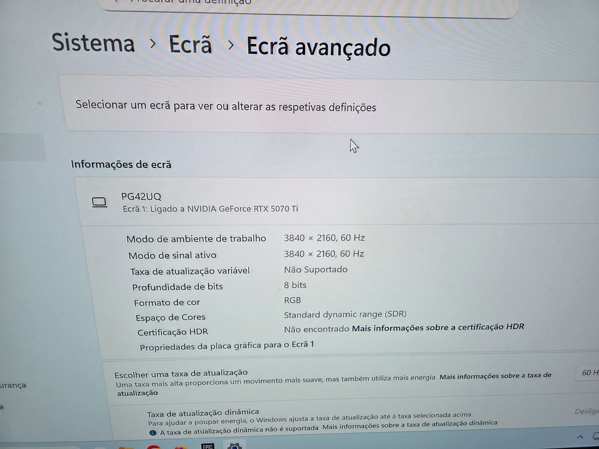 Monitor praticamente novo 2 meses.