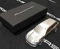 Колекційна металева модель Porsche Panamera Turbo Sport Turismo Chrome