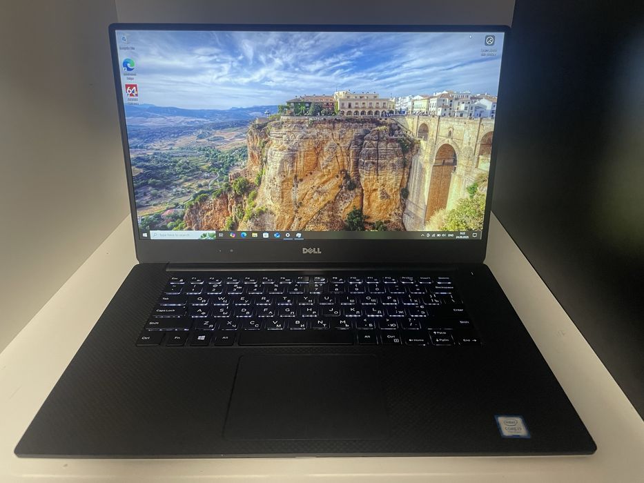Dell Precision 5520 FHD, ips, Ram 8Gb, Новий SSD m2 128Gb
