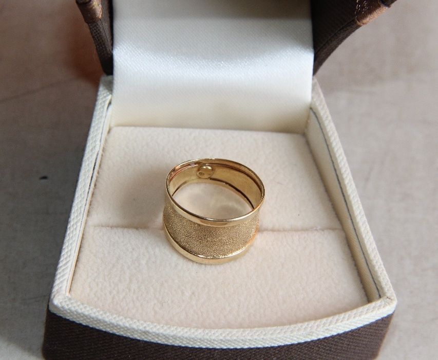 Złoty pierścionek obraczka Apart ze złota próby 585 14k