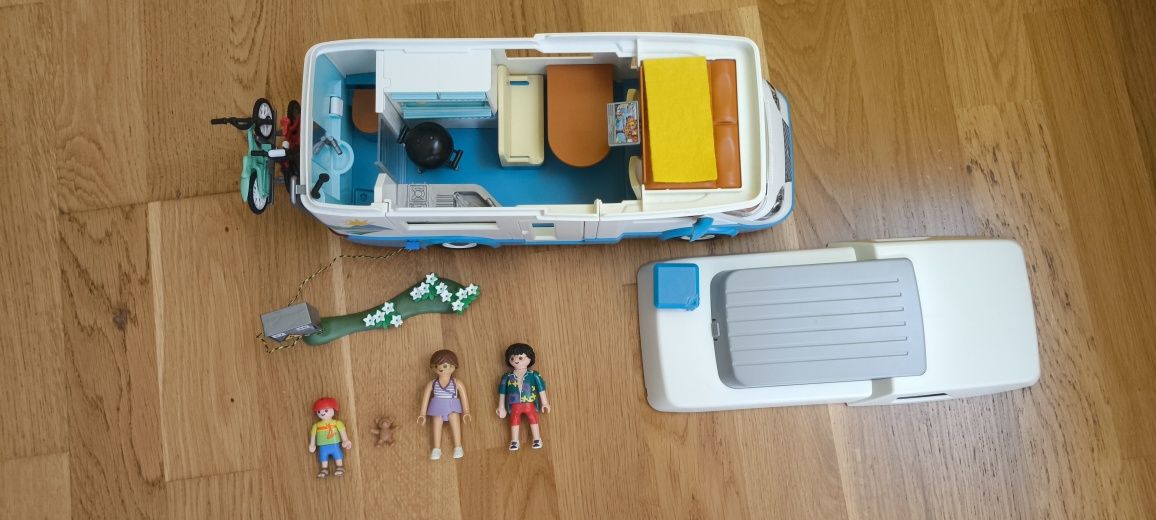 PLAYMOBIL 70088 Rodzinne auto kempingowe