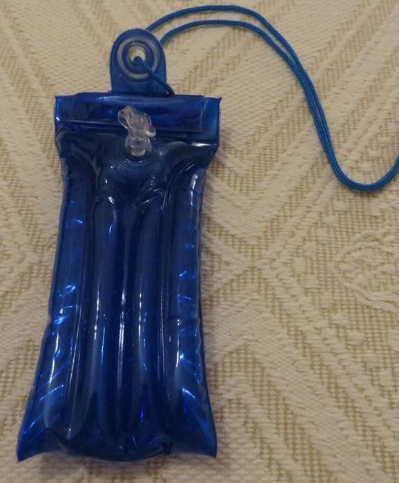 Porta telemóvel, insuflável, azul, c/ cordão -  Novo
