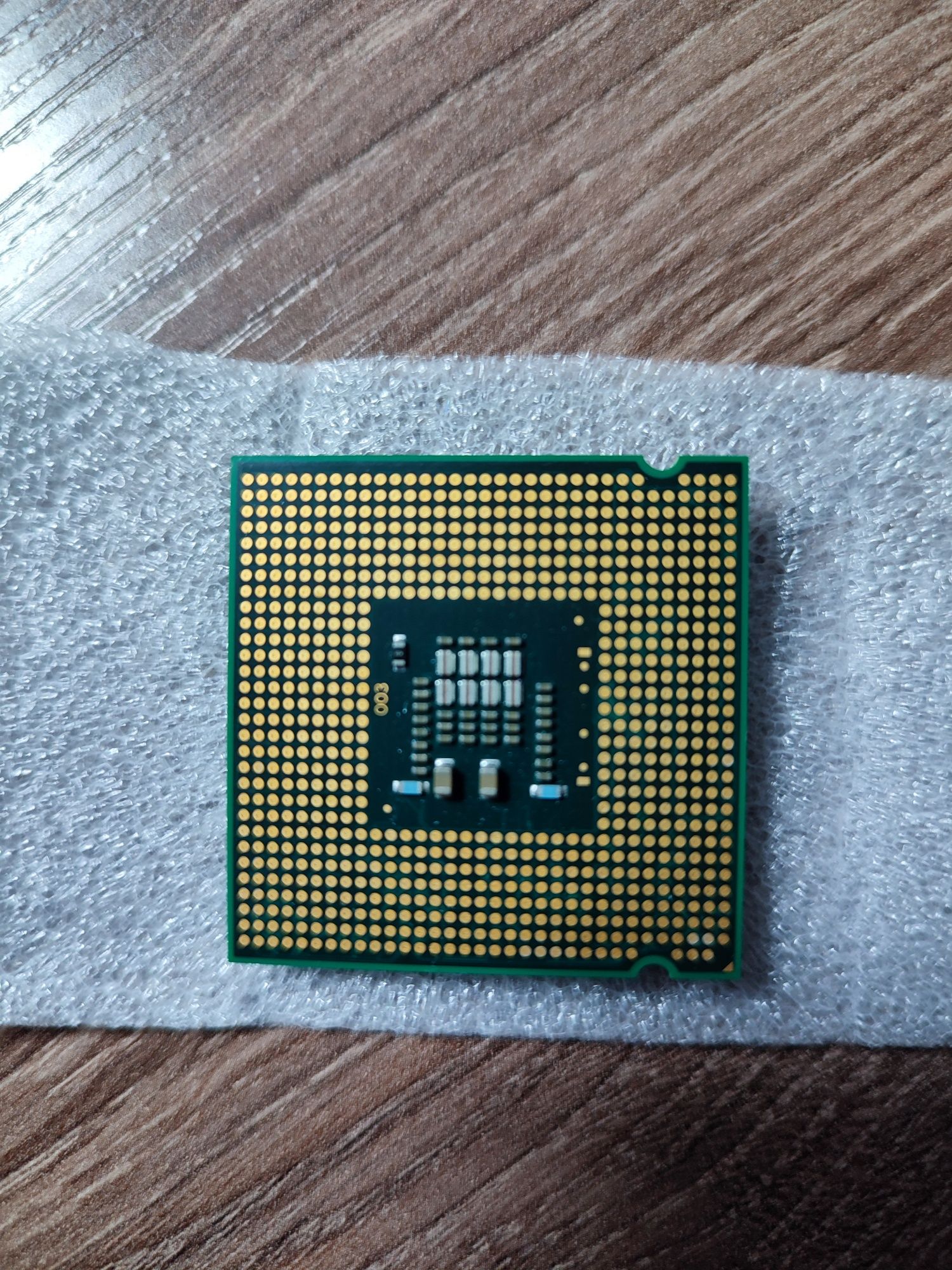 Процесор. Intel Core2Duo. E 7300.  2.66Ghz