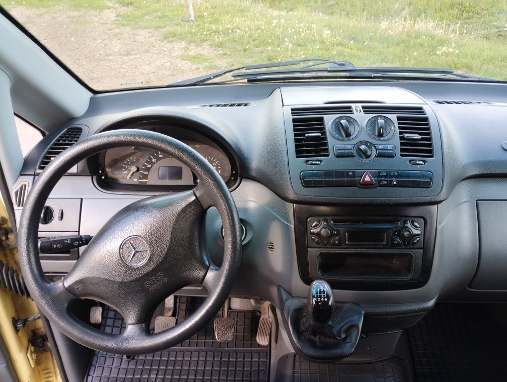 Mercedes Vito 6-osobowy 150km klima