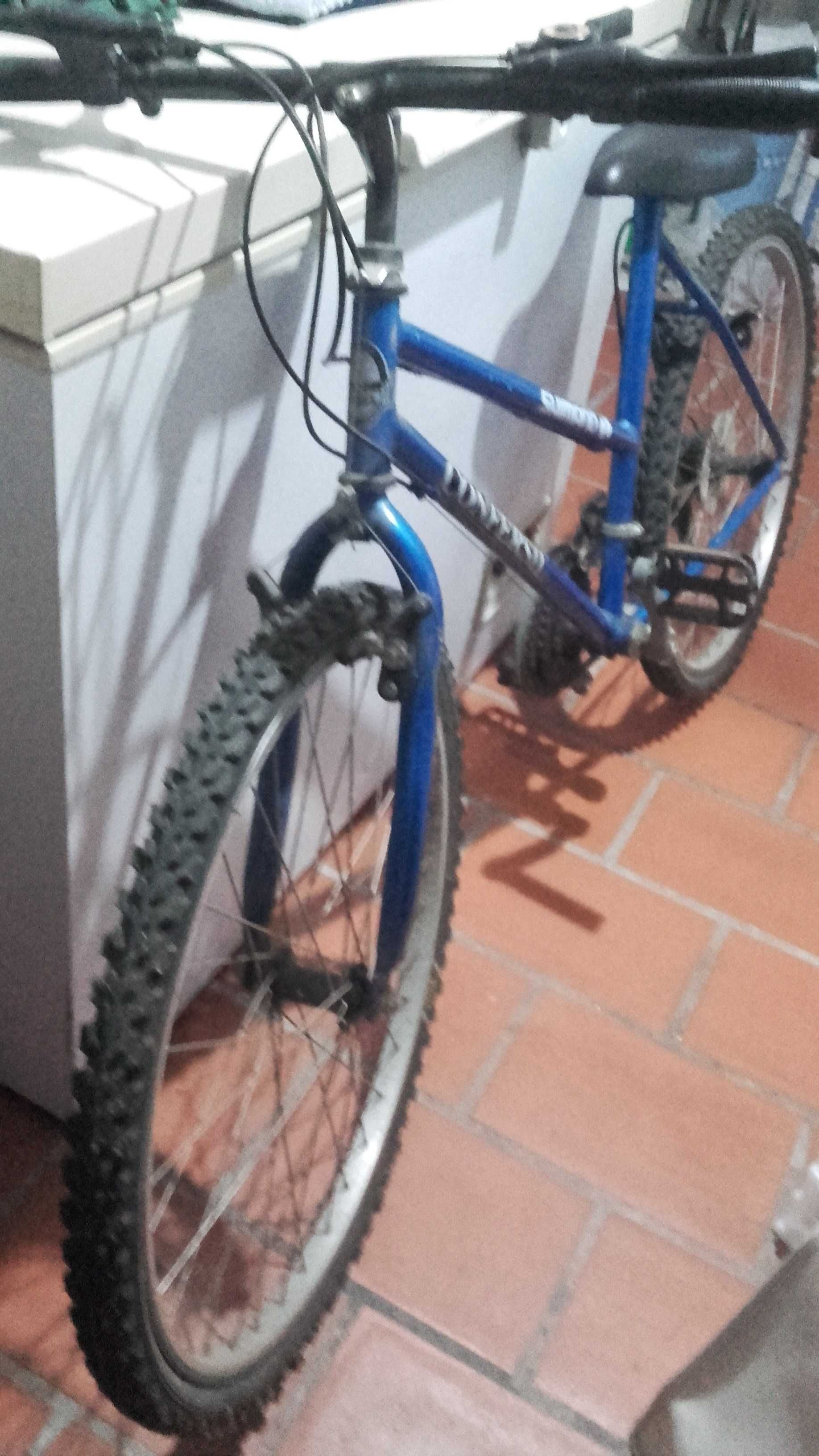 Vendo bicicleta shimano confersil roda 29