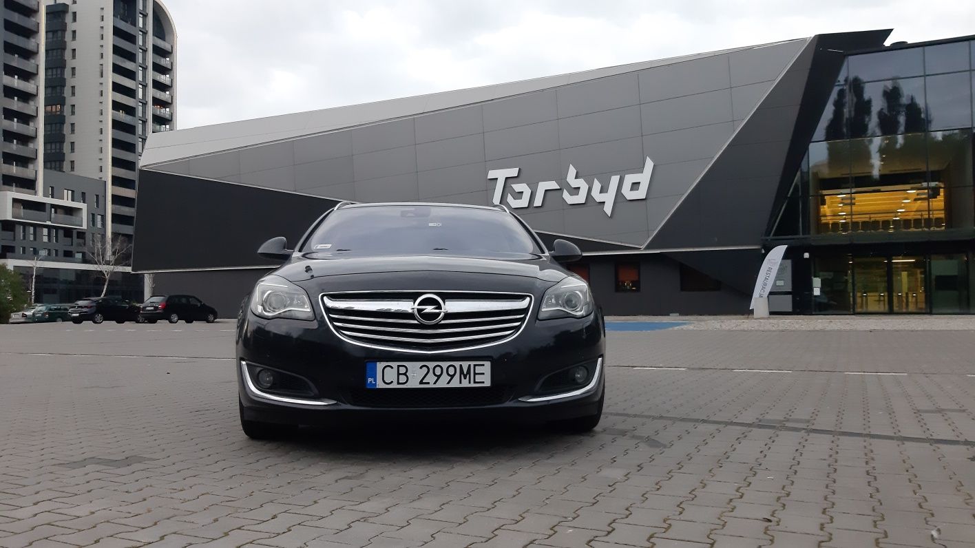 Sprzedam Opel Insignia 2.0 CDTI, kombi , lift.