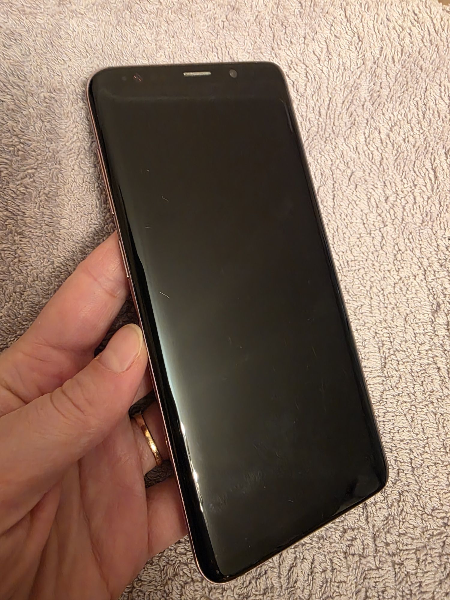 Телефон Samsung galaxy s 9+