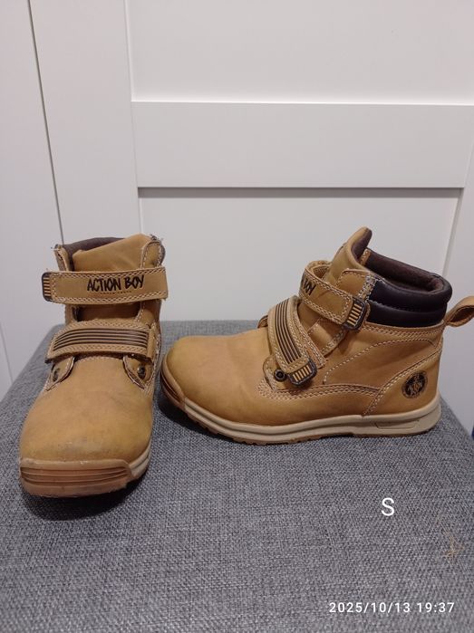 Buty 30 zimowe trzewiki trapery kozaki na zimę