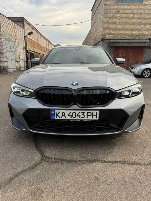 BMW 330i xDrive 2023