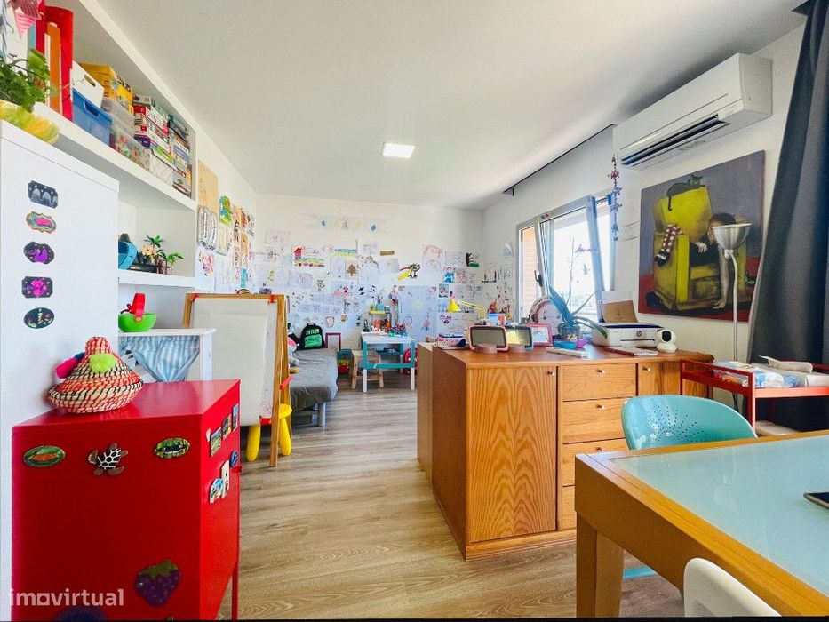 Apartamento T3 Duplex com garagem em zona da Solum, Coimbra