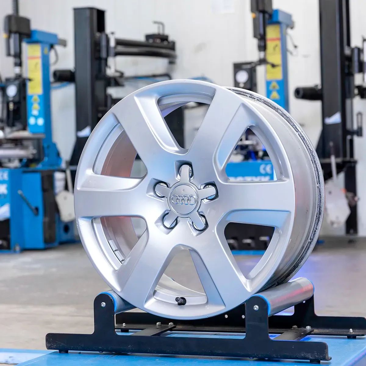 Oryginalne Felgi Audi 17 A4 A5 A6 A7 A8 Q3 Q5 TT