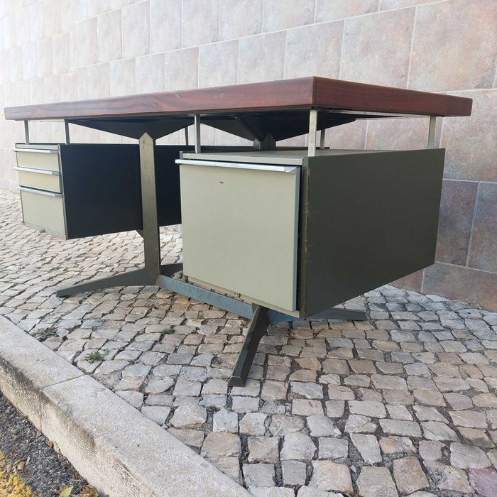 Vintage Daciano da Costa desk
