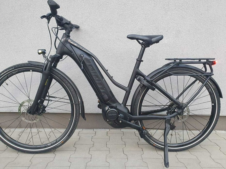 Elektryczny rower trekkingowy Giant Explore E+ 3 GTS.