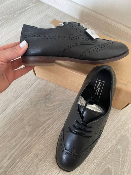 Туфлі FRIBBO кожа