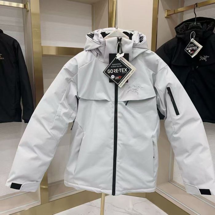Arcteryx Macai Puffer Jacket біла куртка пуховик арктерікс макай