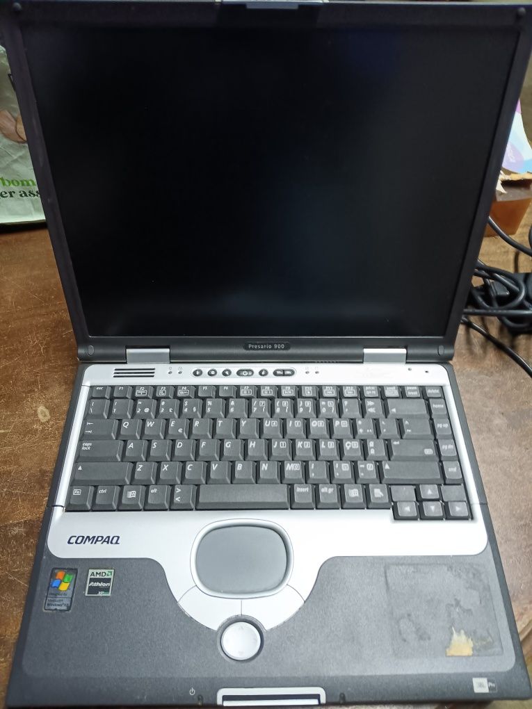 PC COMPAQ Presario 900