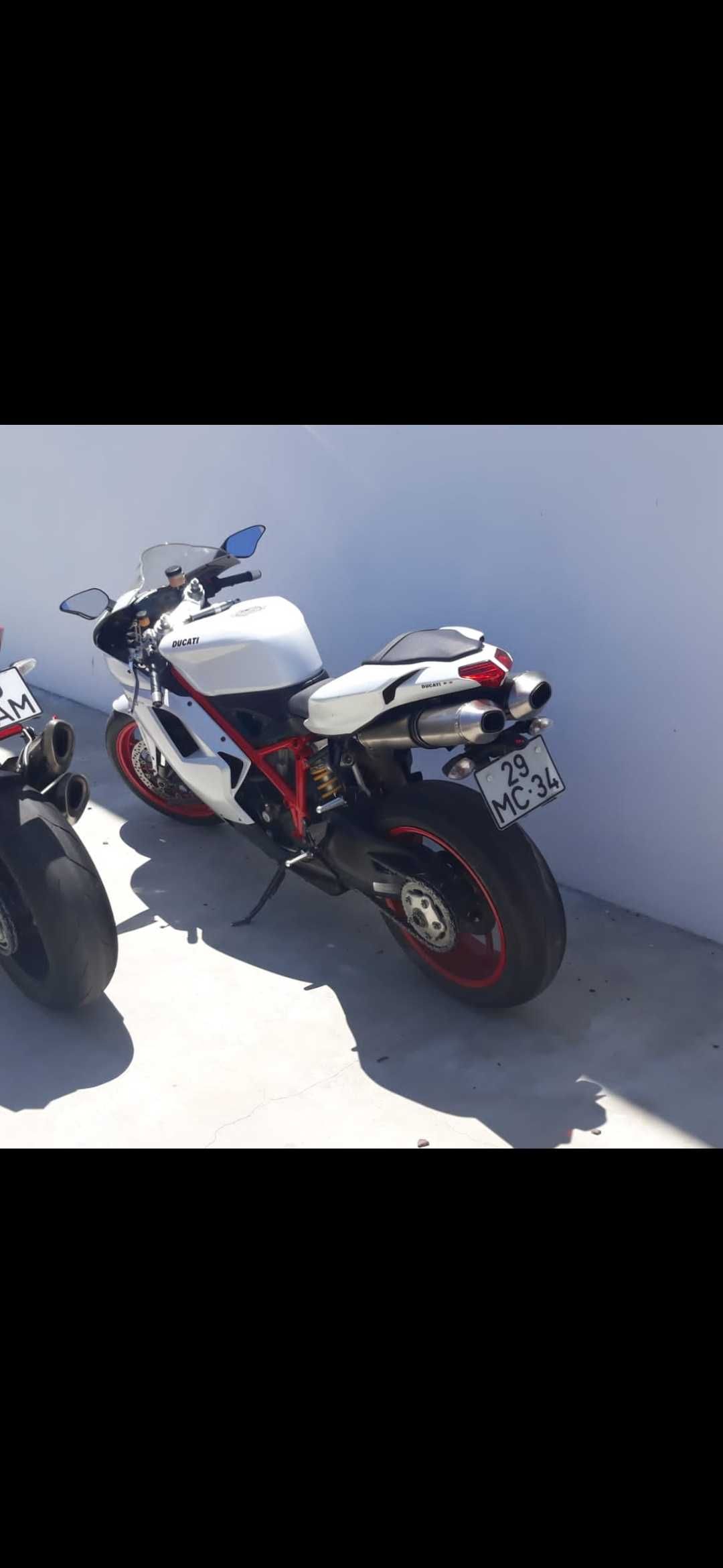 Ducati 848 super bike Evo