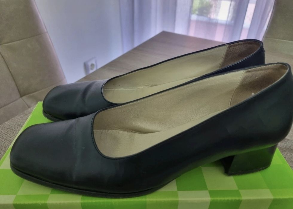 Traje académico mulher (Lisboa)