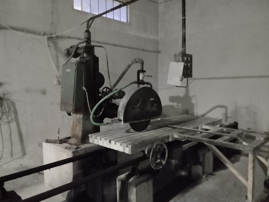 Máquina de cortar pedra