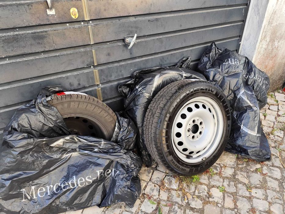 4 PNEUS MICHELIN c/Jante 195/65 R16C