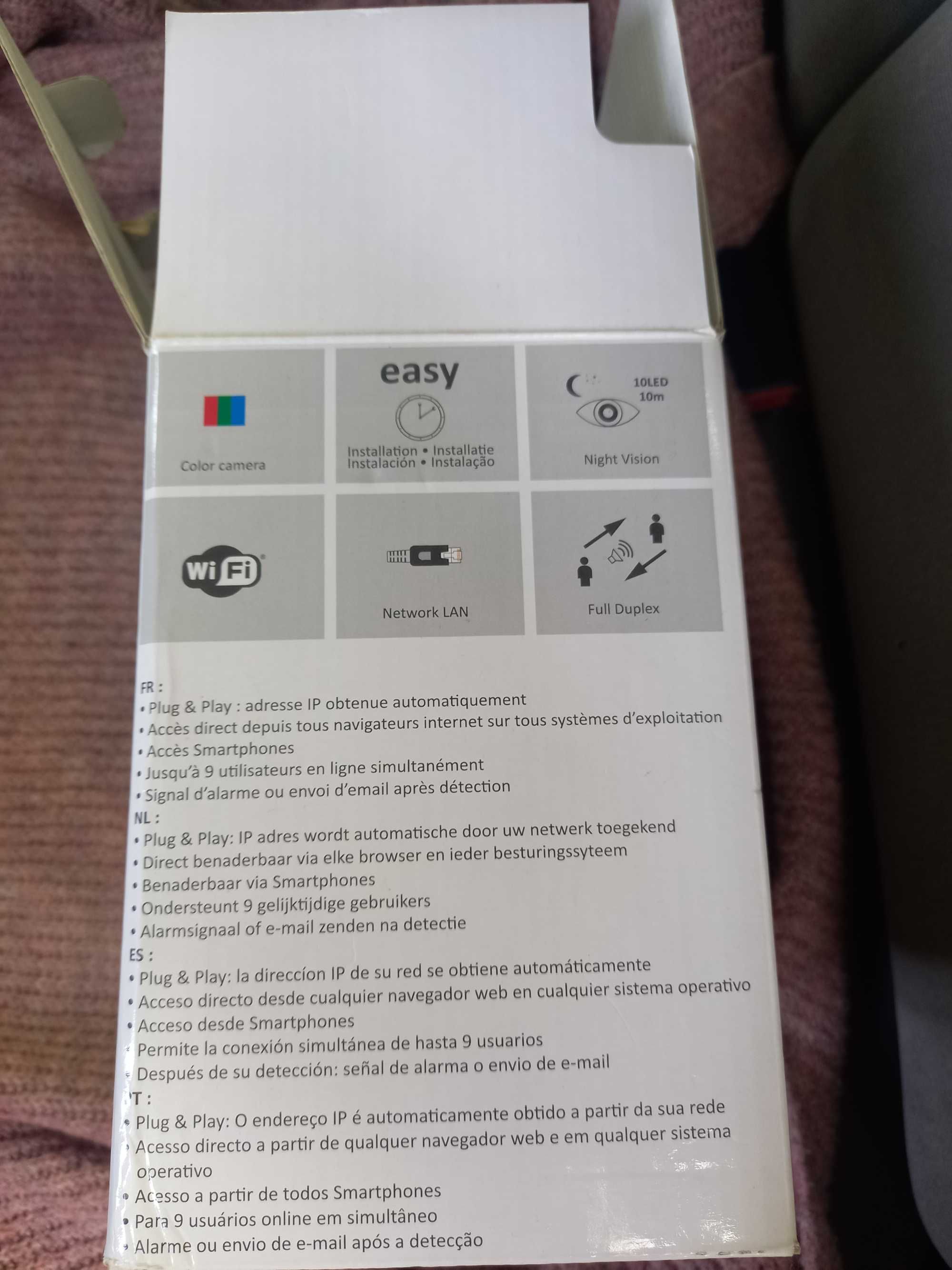 Câmera IP rotativa interior sem fios plug&play NOVA